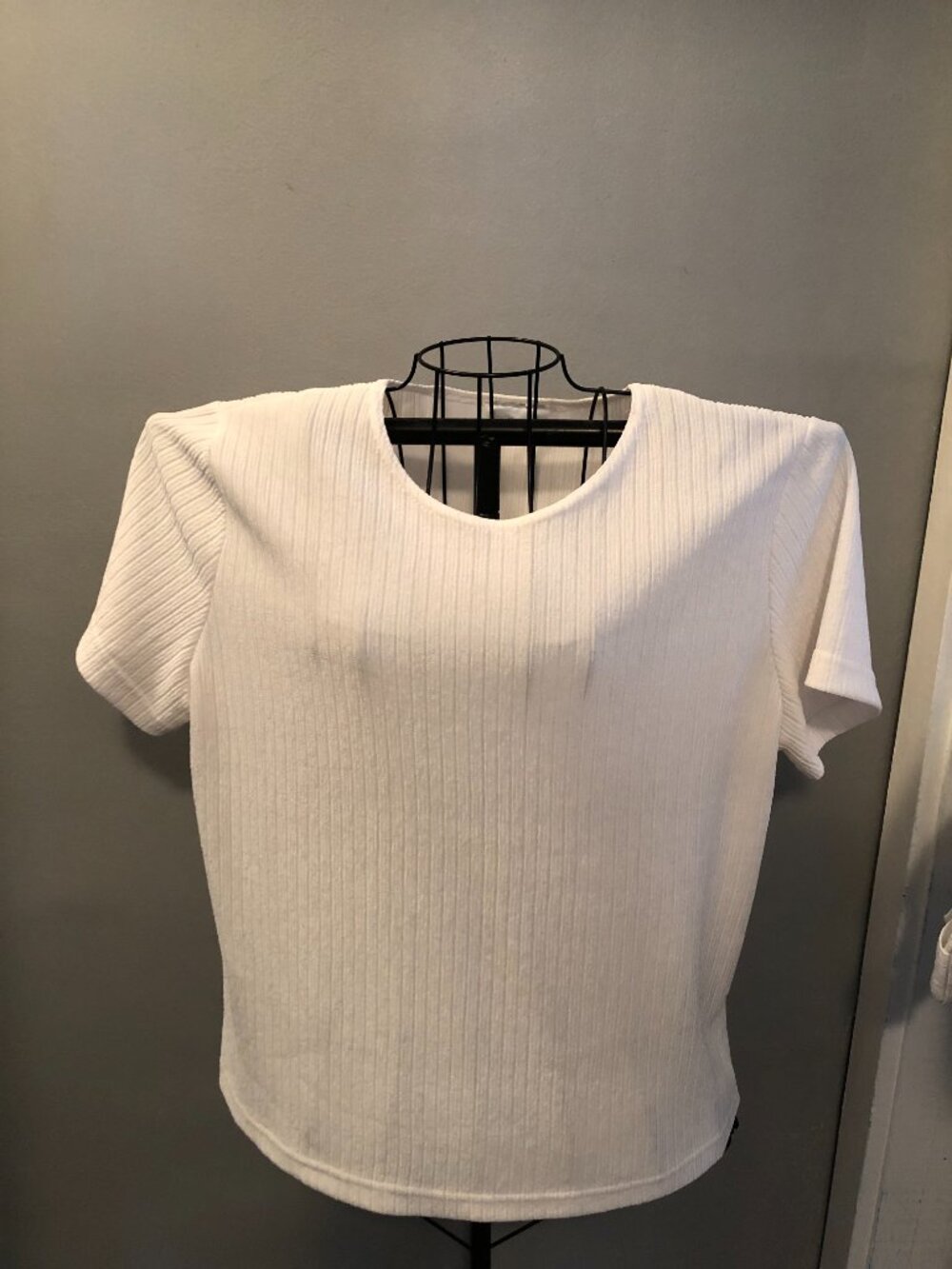 Apparenza LARGE? 23" Pit to Pit White Short Sleeve #JS